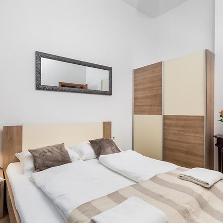Wien Apartment Rijeka Exteriör bild