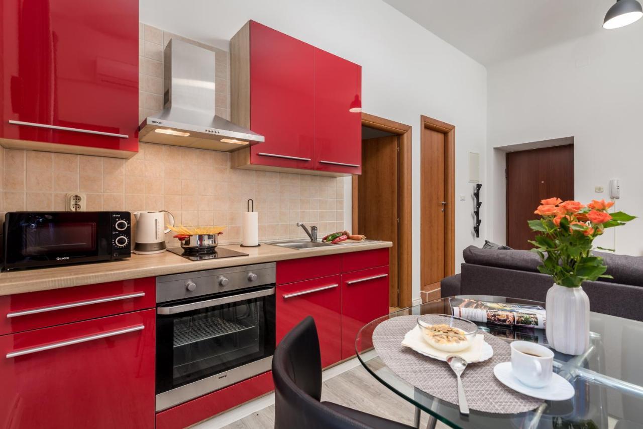Wien Apartment Rijeka Exteriör bild