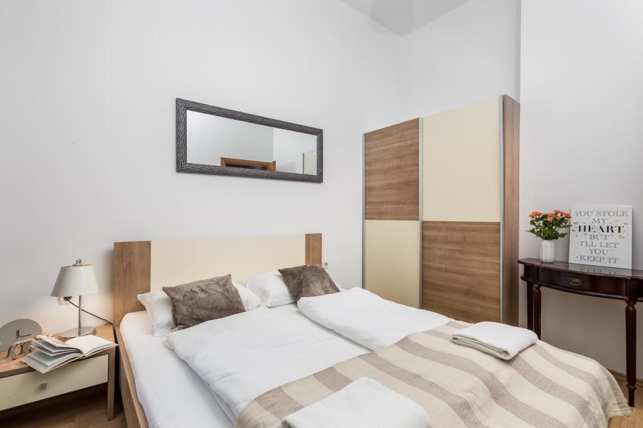 Wien Apartment Rijeka Exteriör bild